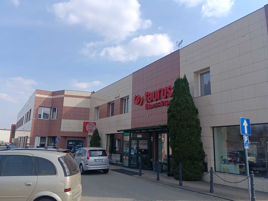 Wynajmę lokal na parterze