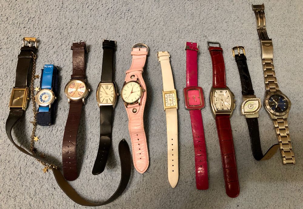 Лот часов. 10 штук.