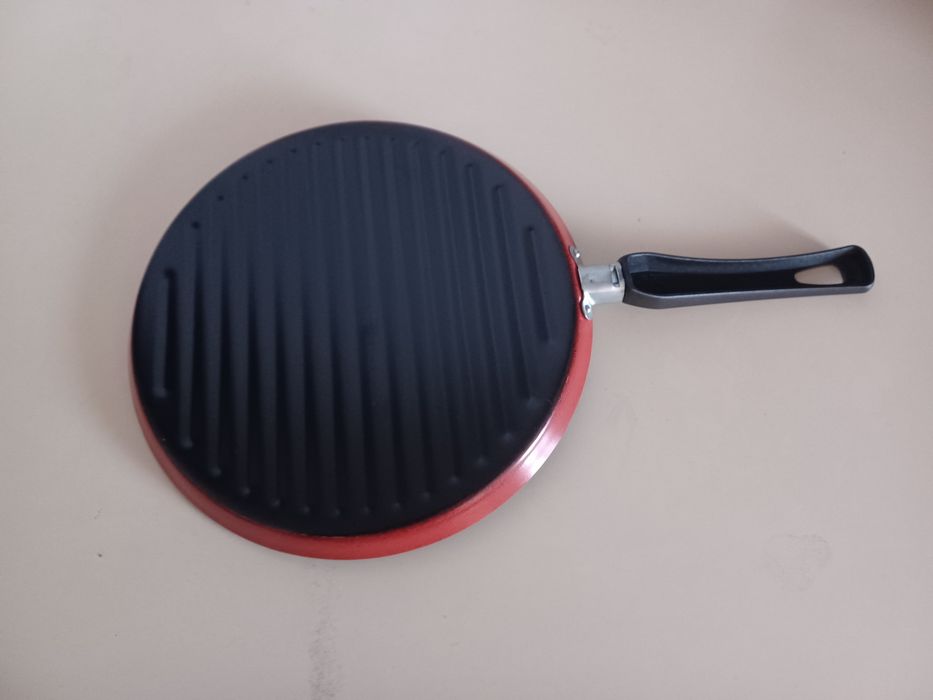 Grelhador novo com 27cm de diâmetro
