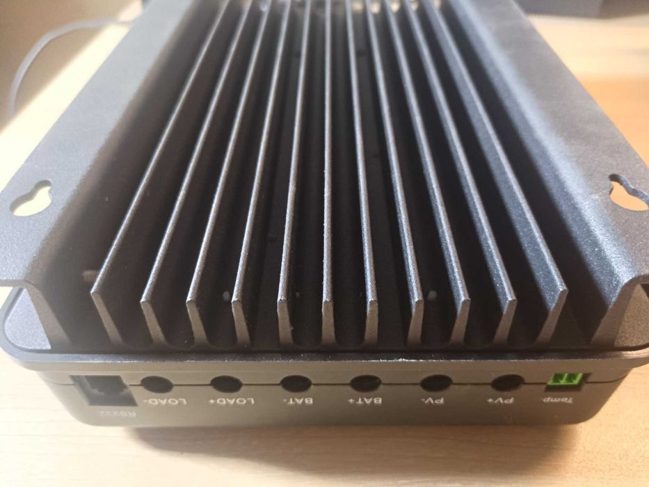 MPPT-контролер заряду сонячних батарей 40A