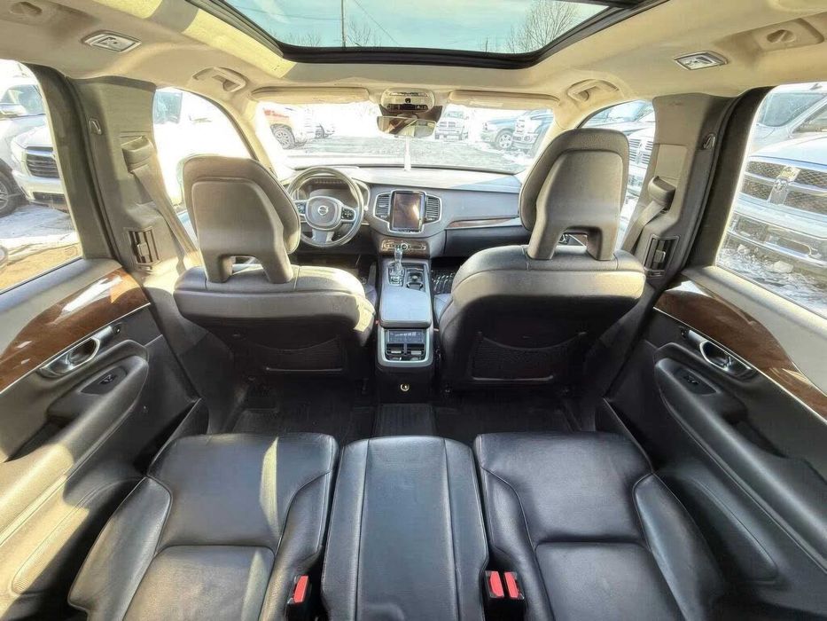 Volvo XC90 T6 Momentum      2016