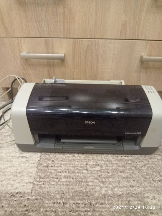 Продам принтер EPSON Stylus C 45
