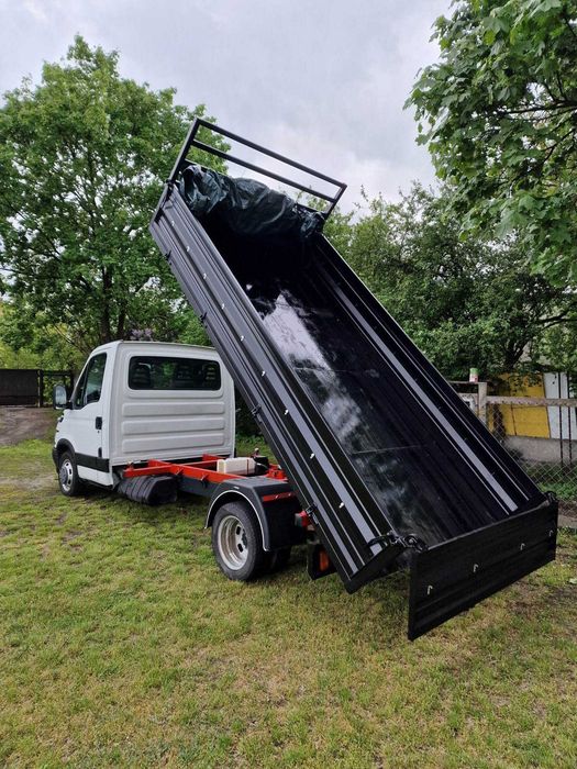 Oferuję transport z dowozem materiałów sypkich,piach,żwir,ziemia,beton