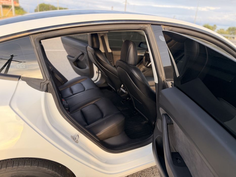 Tesla Model 3 Long Range 82.5 AWD