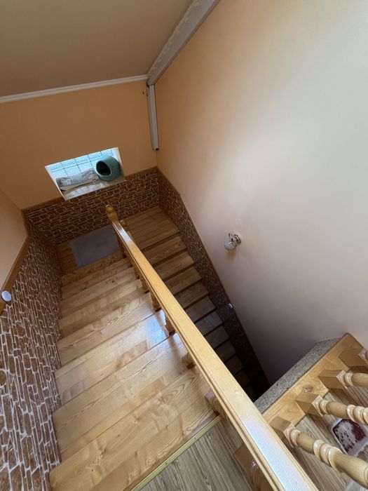 Продам будинок 412 м2 приват ділянка 18 сот Берегово вул. Чігосуг 14