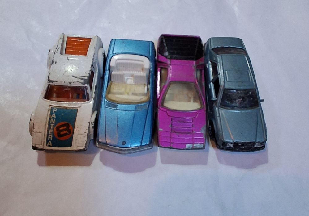 Lote de 4 miniaturas antigas Matchbox