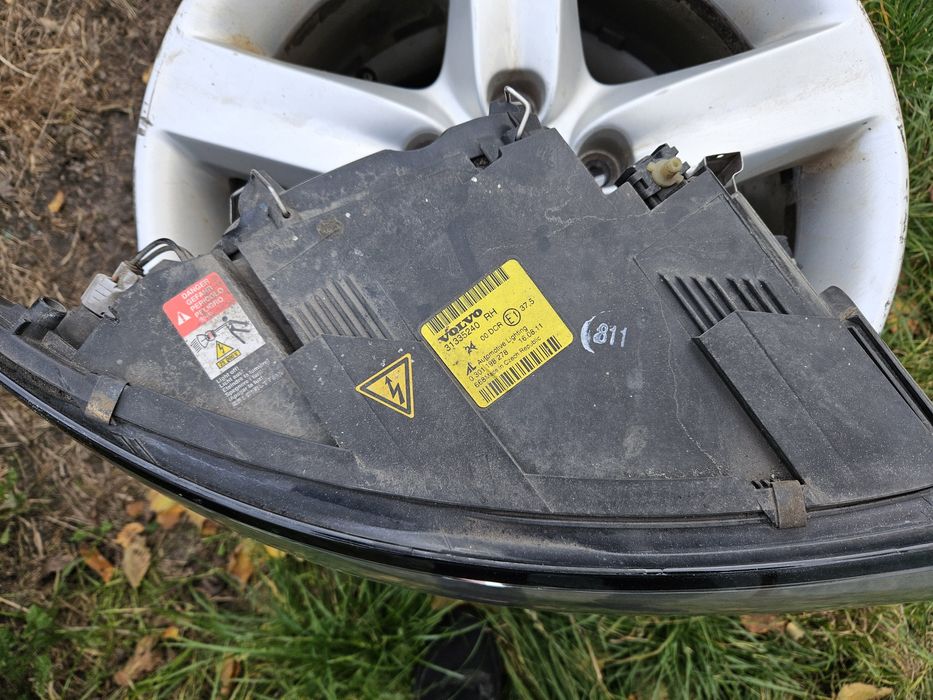 Lampa Prawa Przód Volvo S40 V50 Xenon EU Przedlift
