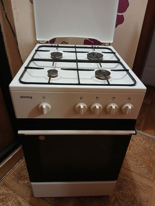 Korting печка газовая 4х комфорочная с духовкой