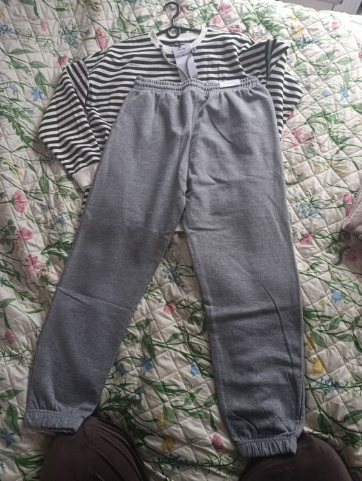 Dres Sinsay rozmiar L spodnie szare bluza w paski