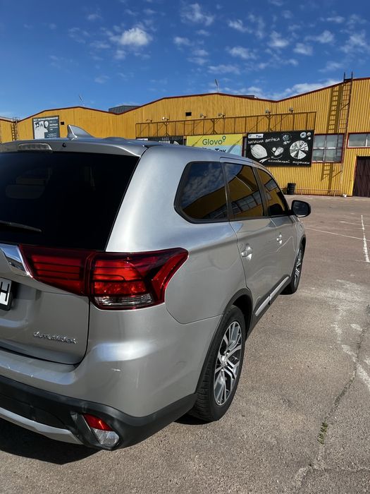 Продаж Mitsubishi Outlander 3 | 2018 | 2.4L