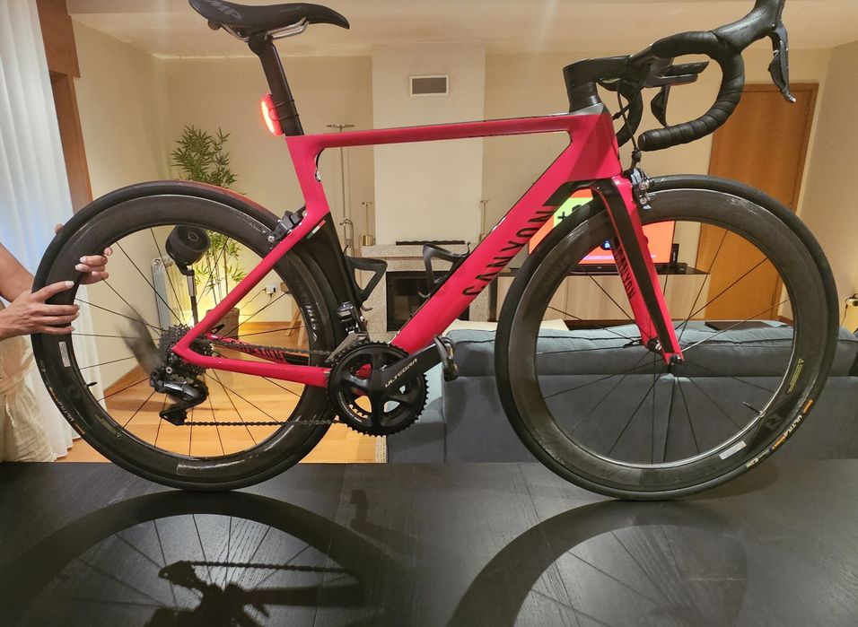 Canyon Aeroad CF SLX Di2 - S