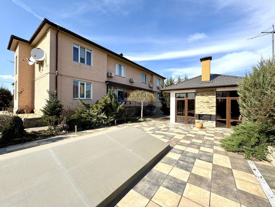 Продаю сучасний дуплекс в Тернівці. ц1