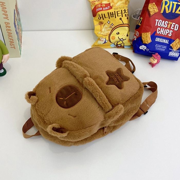 Плюшевий рюкзак Капібара з зірочкою