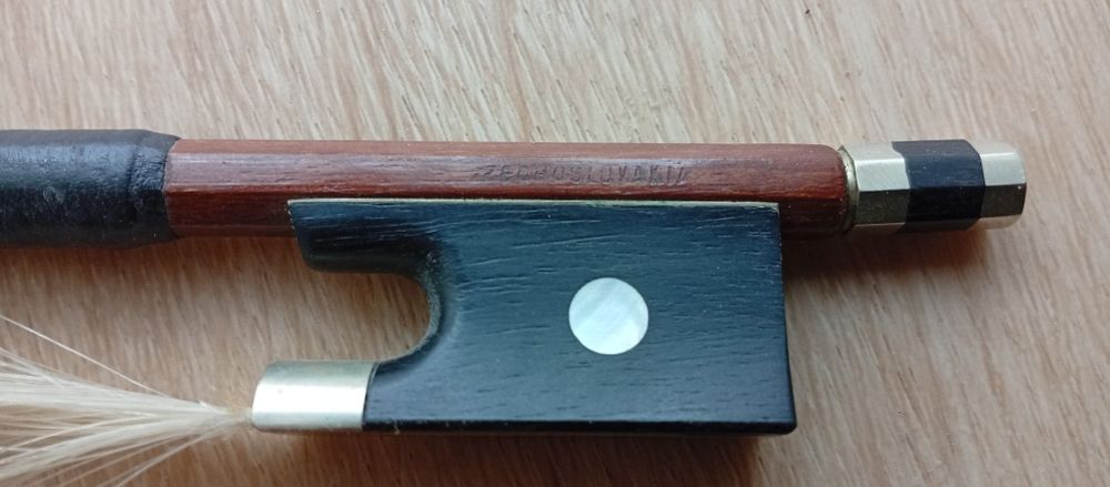 Smyczek čehoslovakia