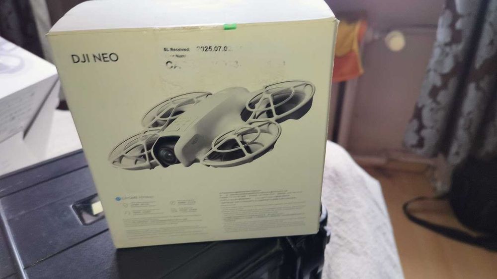 Pudełko ,karton DJI NEO tan bdb