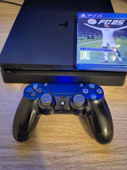PS4 Slim 500GB + comando + jogo FC 25 ótimo estado