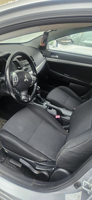 Mitsubishi lancer 1.8 benzyna