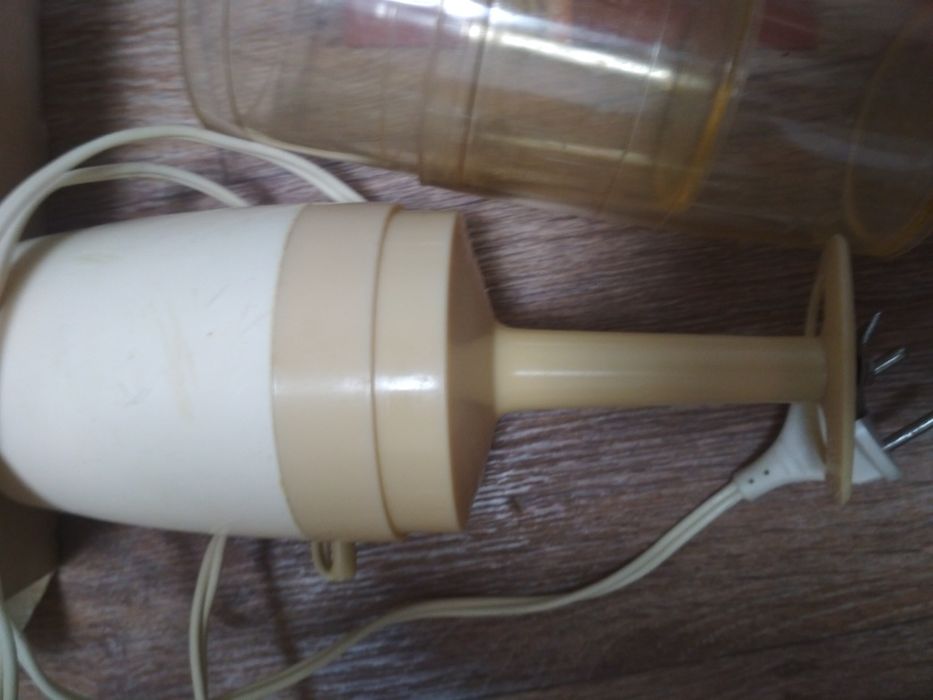 Электро миксер Элита.