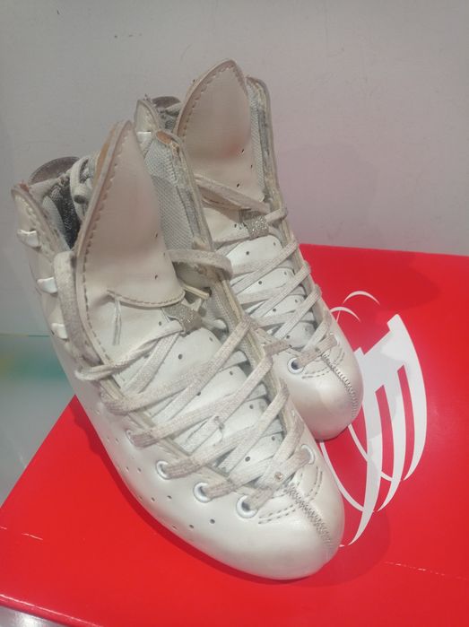 Botas de patinagem artística