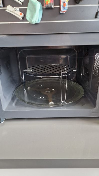 Kuchenka mikrofalowa Toshiba