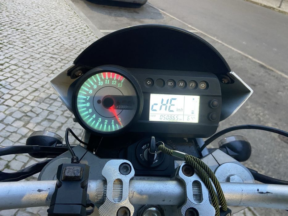 Moto Hyosung GT 250I