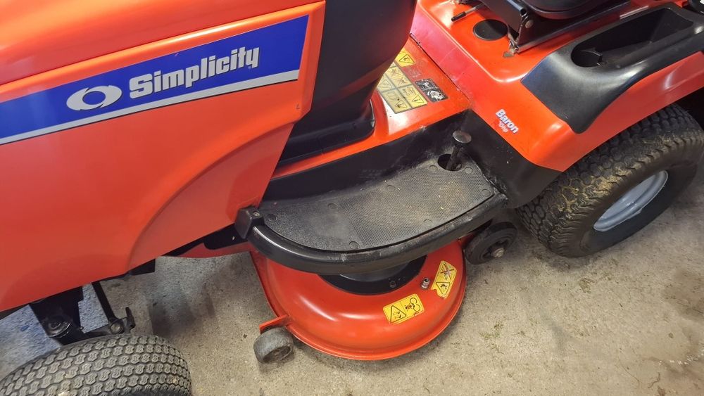 Kosiarka traktorek Simplicity  Briggs v20KM  z pompą