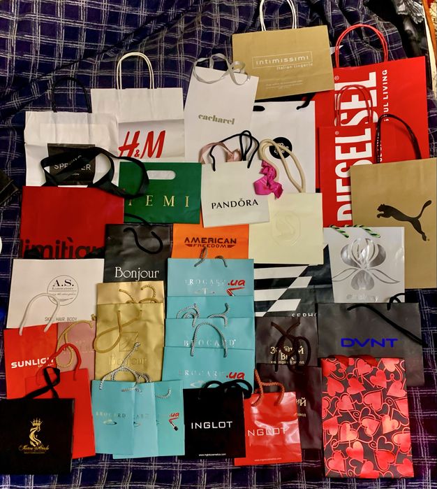 Брендовые-Подарочные бумажные пакеты