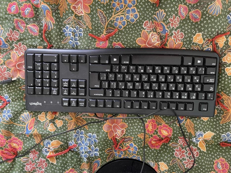 Клавіатура Logitech