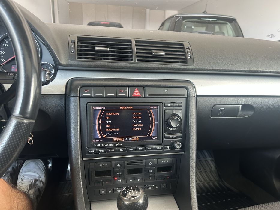 Audi A4 Avant — fotografia 11