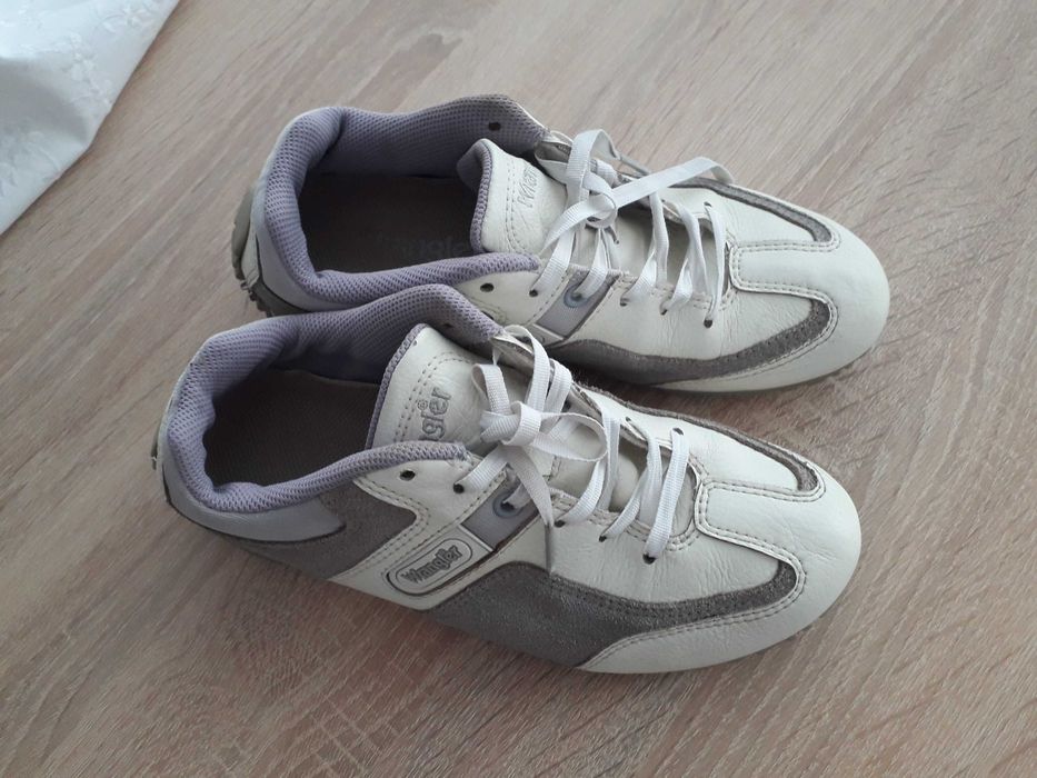 Buty sportowe Wrangler roz.36 (22cm)