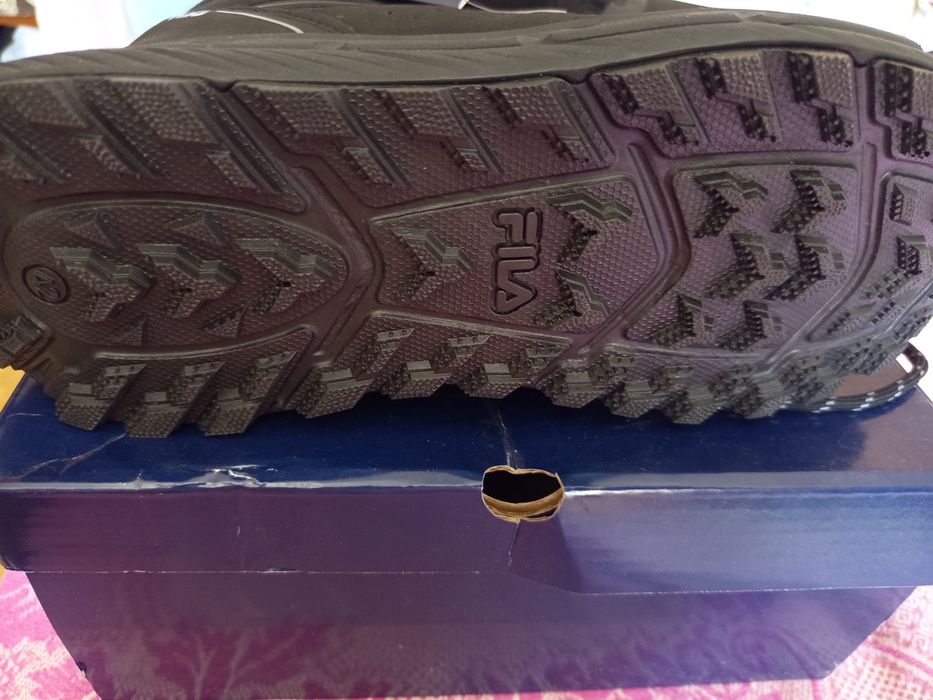 Новые зимние ботинки FILA 42
