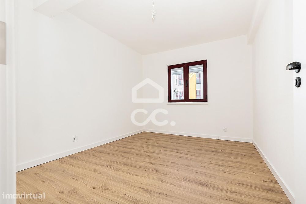 Apartamento T3 totalmente remodelado na Horta das Figueiras, Évora
