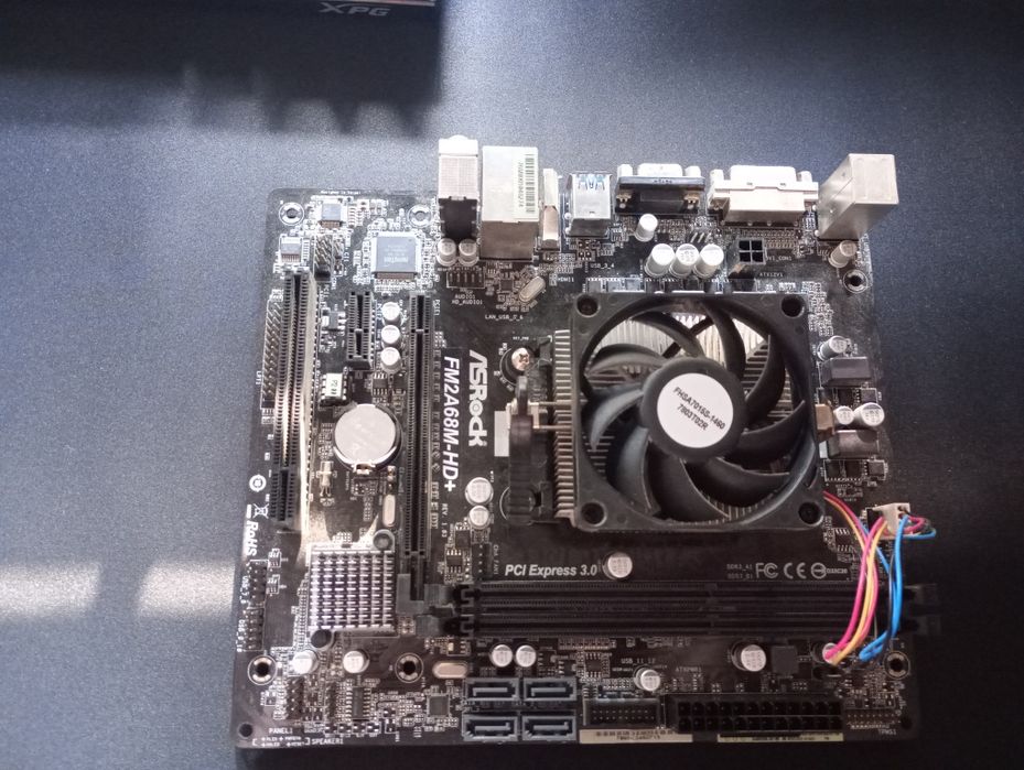 Sprzedam płytę główną ASRock FM2A68M-HD+

Stan: w 100% sprawna, nigdy