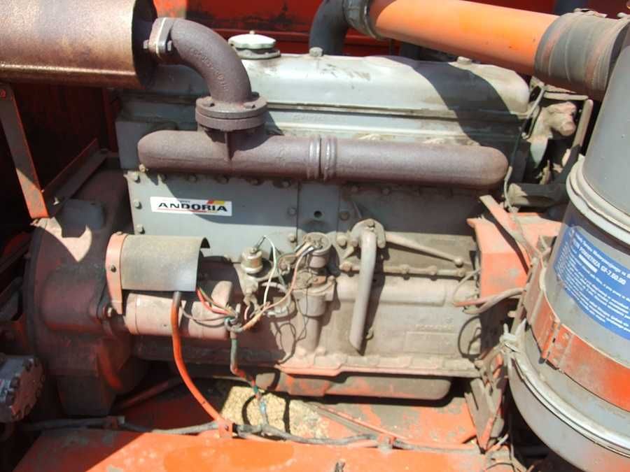 kombajn zbożowy bizon zo56