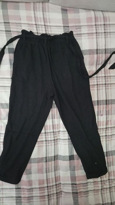 Czarne spodnie alladynki Bershka S