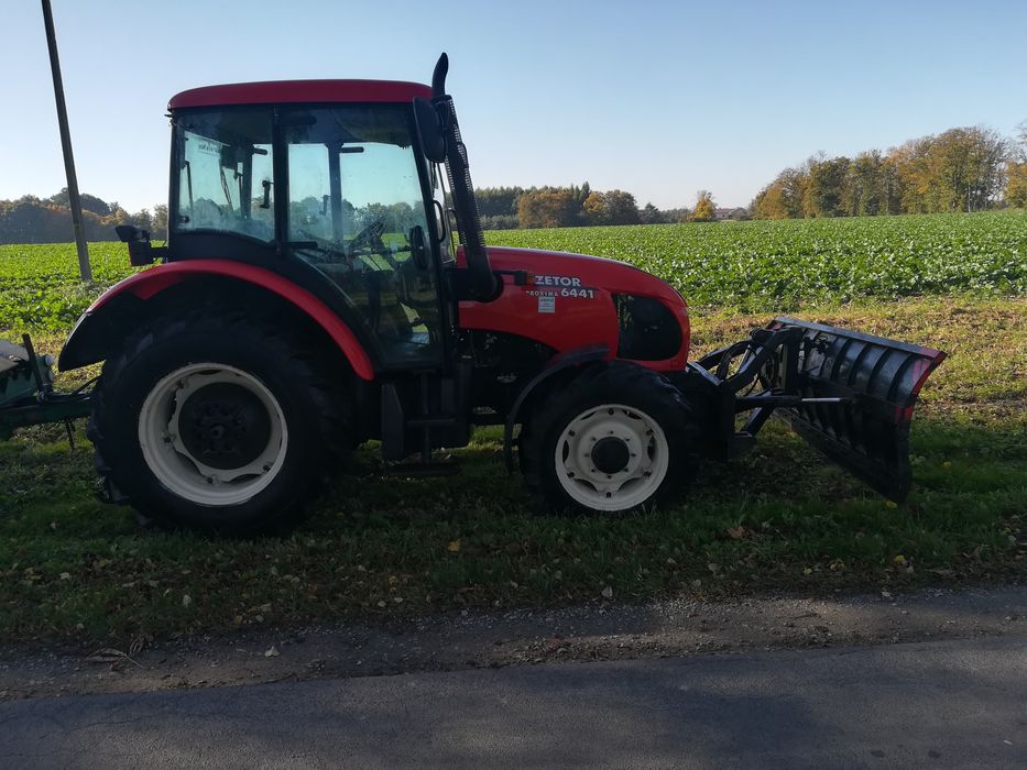 Pług do śniegu sterowanie hydrauliką.