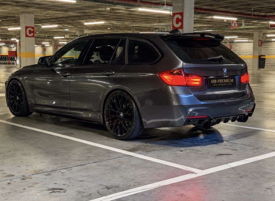 BMW 320d Touring Look M3 (279€ mes)
