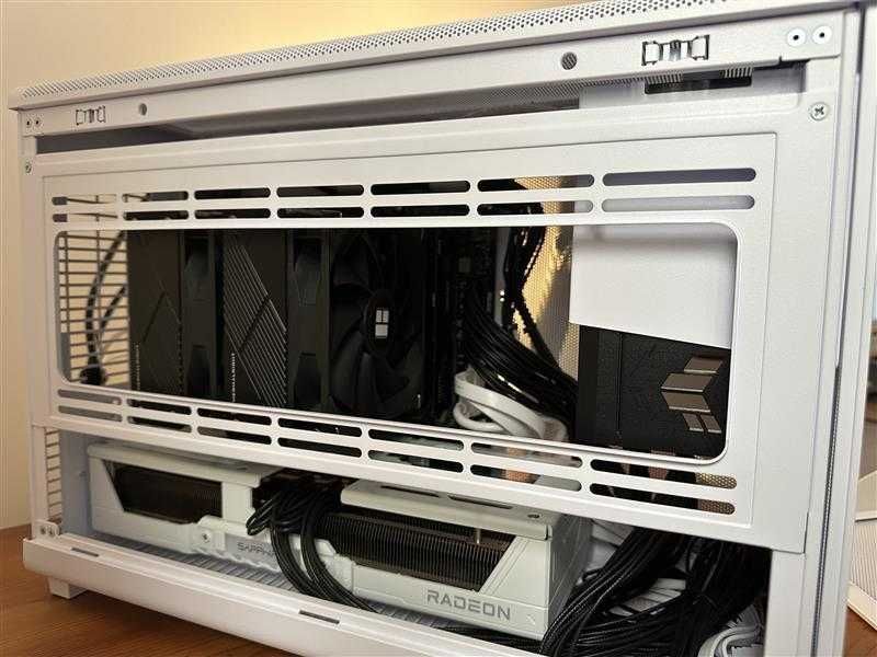 PC Gaming/Trabalho  - Ryzen 7 9800X3D / RX 9070 XT / 32 GB / 1TB