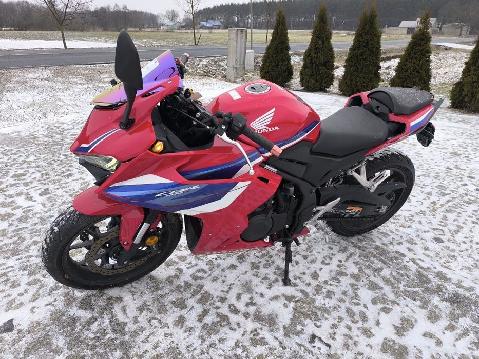Honda CBR500 rok 2024. Niski przebieg tylko 4 tys