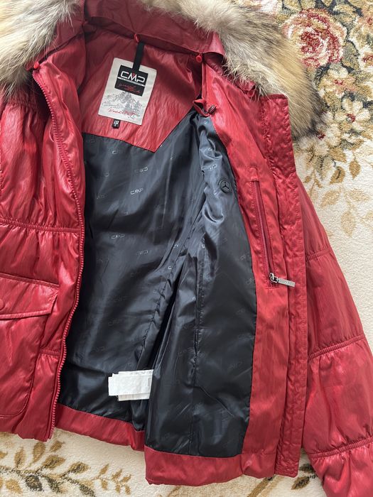 Куртка жіноча