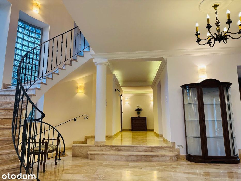 Elegancki Dom- Stare Kabaty na skarpie- las, metro.