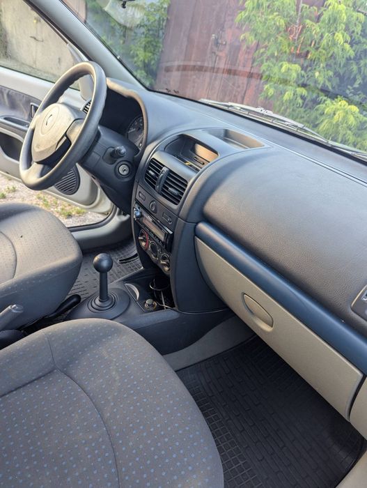 Renault Clio 1.2 бензин