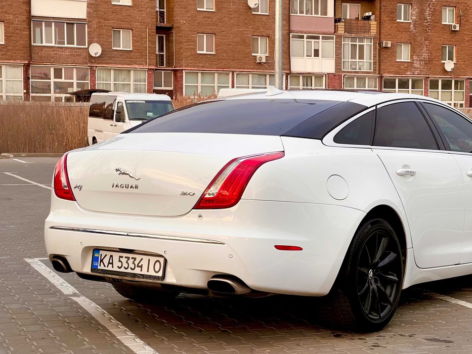 Продам Jaguar XJ 2013 - 3.0 бензин RWD Premium - відмінний стан