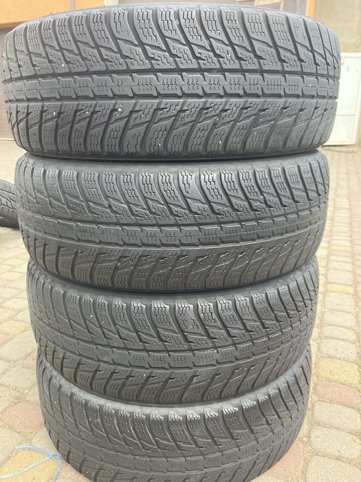 Шини б/у резина 215/65R16
