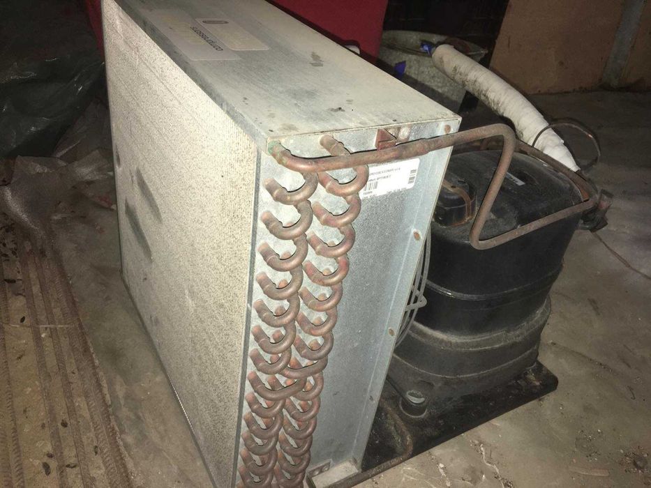 Холодильний-морозильний агрегат