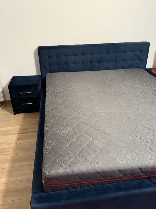 Łóżko 160x200   2 szafki nocne