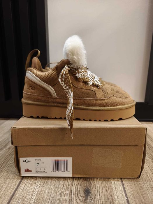 UGG Lowmel Chestnut