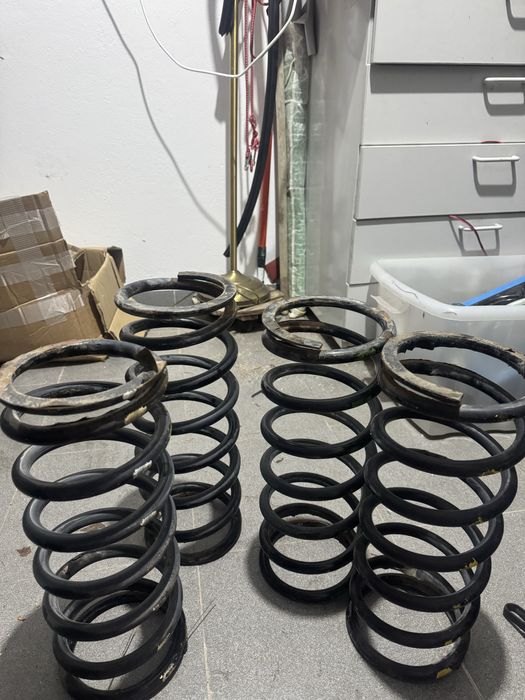 Molas e amortecedores Land Rover Defender