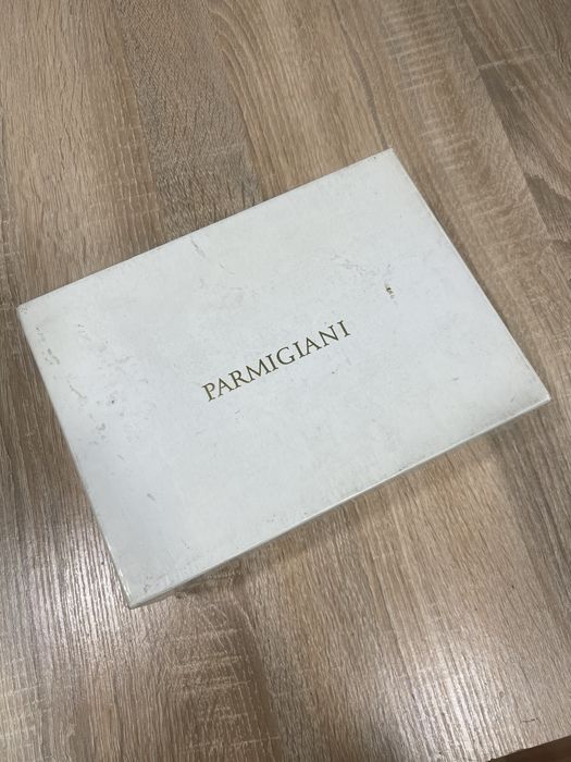Коробка для часоа Пармиджани