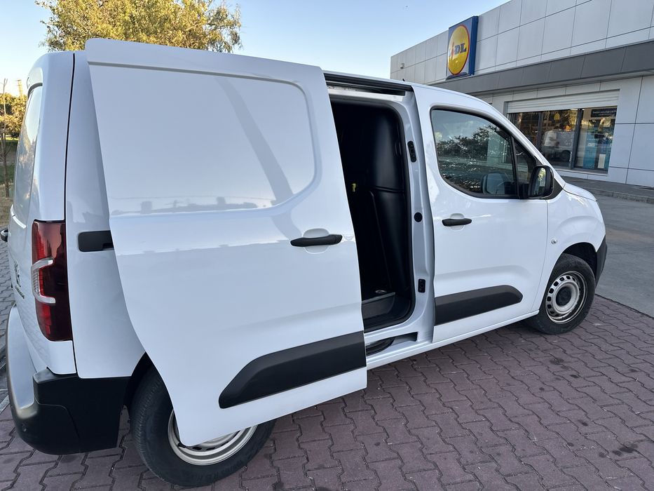 Peugeot Partner 1.5 BlueHDi 100cv – Como Nova | 03/2024 | 24.590 km | Extras Profissionais